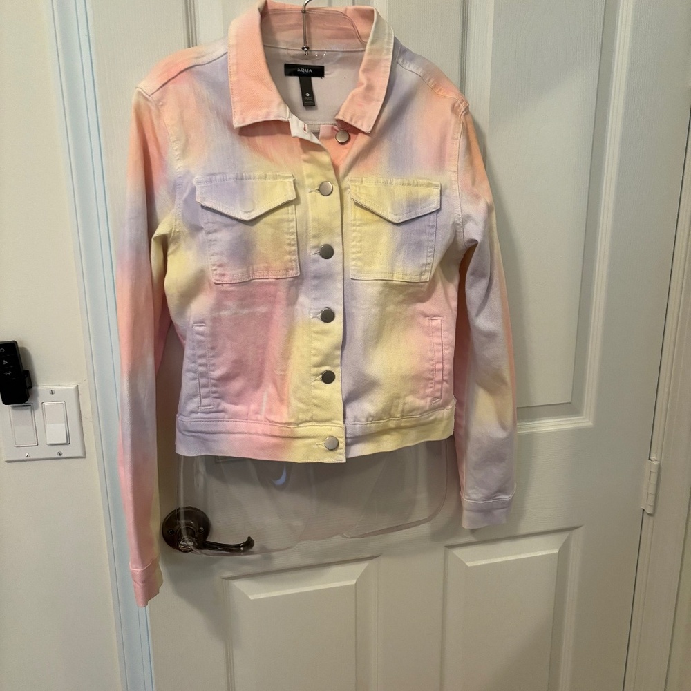 NWOT Aqua size medium jean jacket